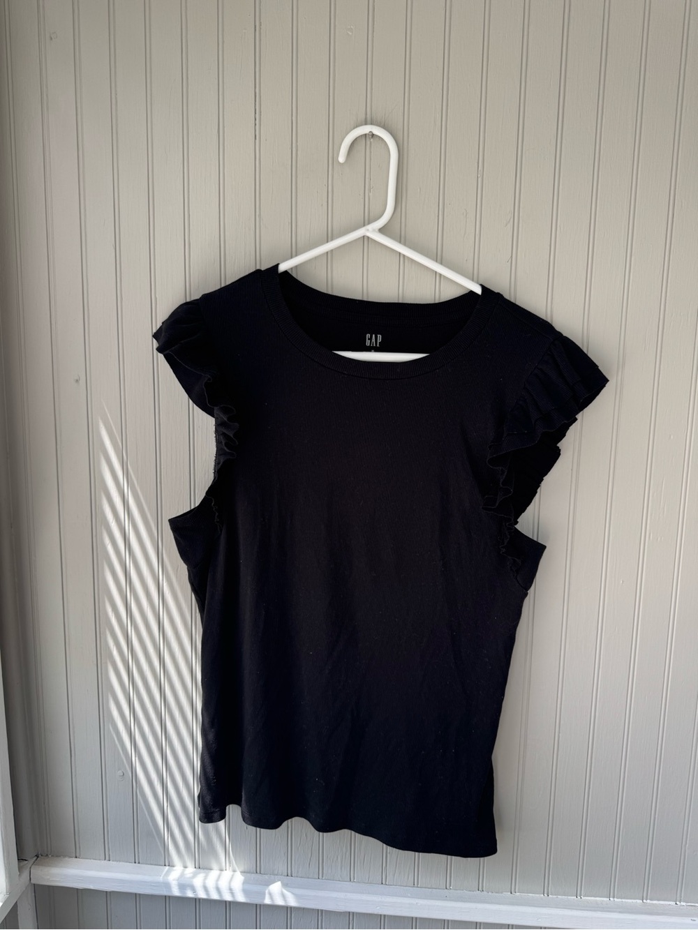 GAP Black Ruffle Sleeve Women's Top - XL